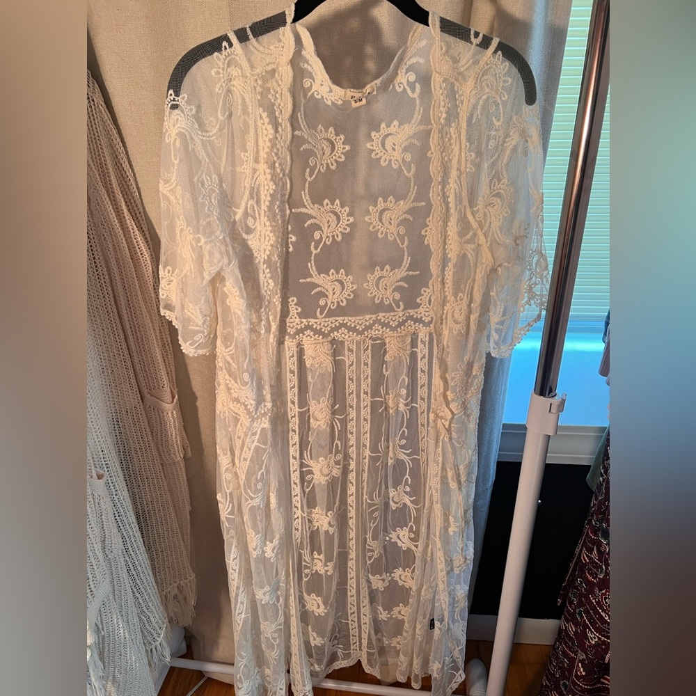 POL Ivory Lace Kimono